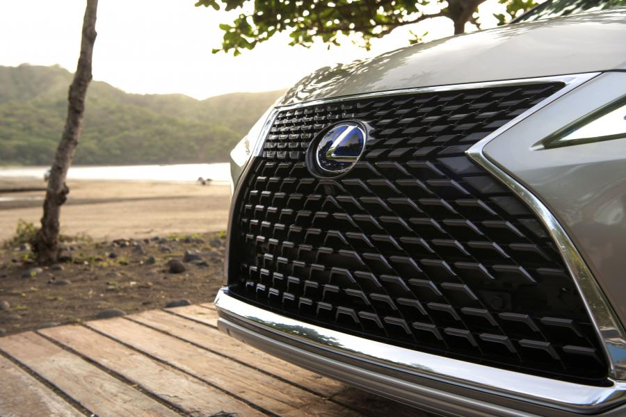  Lexus RX450hL 2019 года  (NA) (фото 29 из 40)